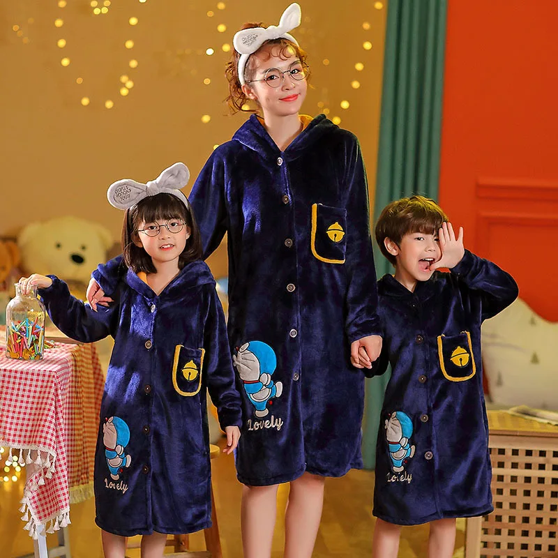 

Winter Women Kids Pajamas Set Mum Boys Girls Hooded Flannel Cute Bathrobes Pijama Set Female Warm Nightgown Long Robes Kimono