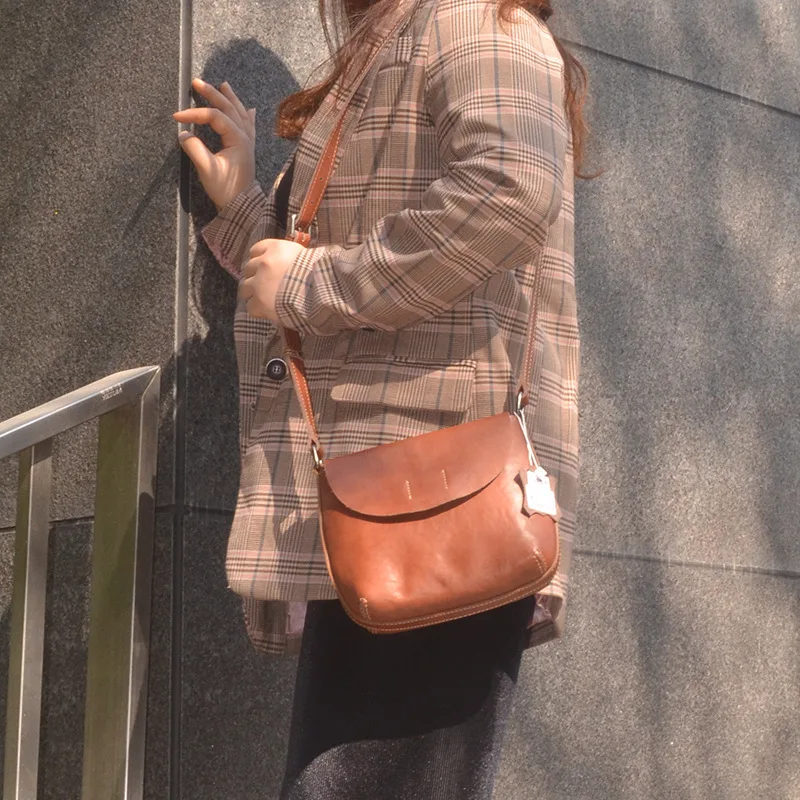 

Mobile Phone Bag Women's New Style Casual Simple Genuine Leather Retro Semicircle Saddle Bag Nappa Leather Retro Women's Oblique