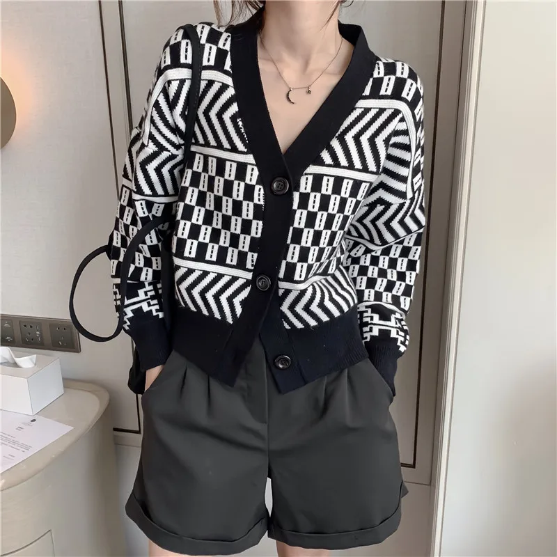 

Autumn/Winter Women's Cardigan Sweater With Stripes V-Neck Contrast Single-Breasted Jacket Cardigan Sweater Jacket Women Trendy