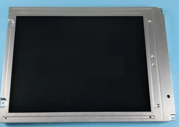 

ЖК-экран LQ10D421