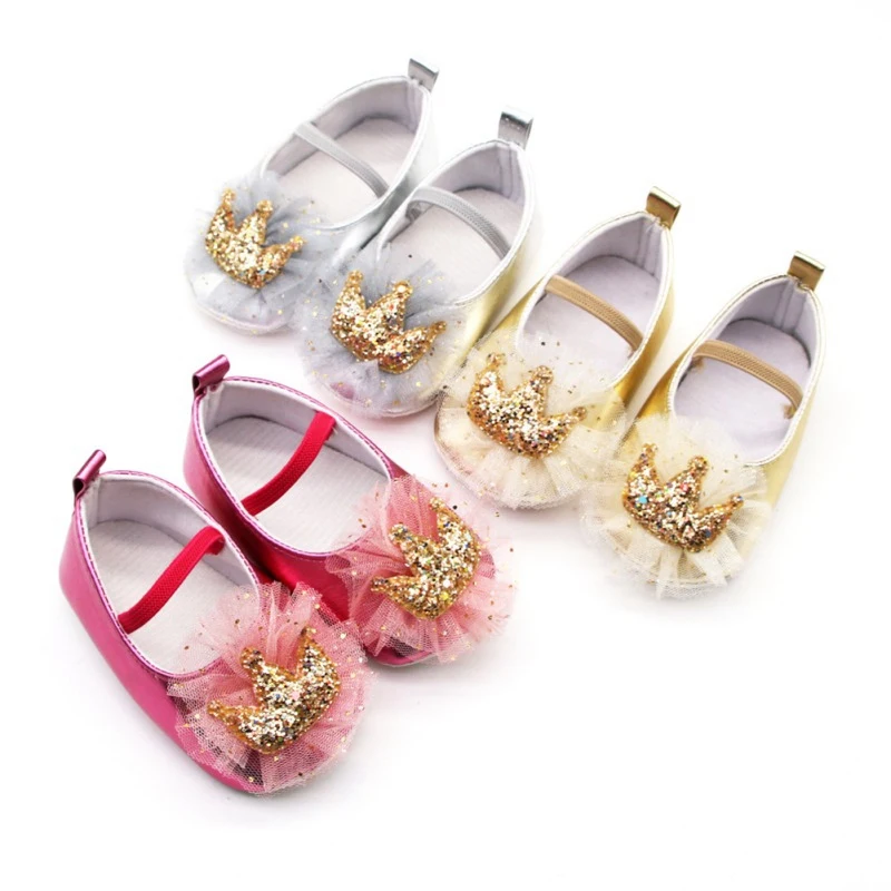 Обувь для новорожденных девочек с сетчатым бантом, мягкая противоскользящая детская обувь для девочек, туфли принцессы с блестками и короной для 0-18 месяцев