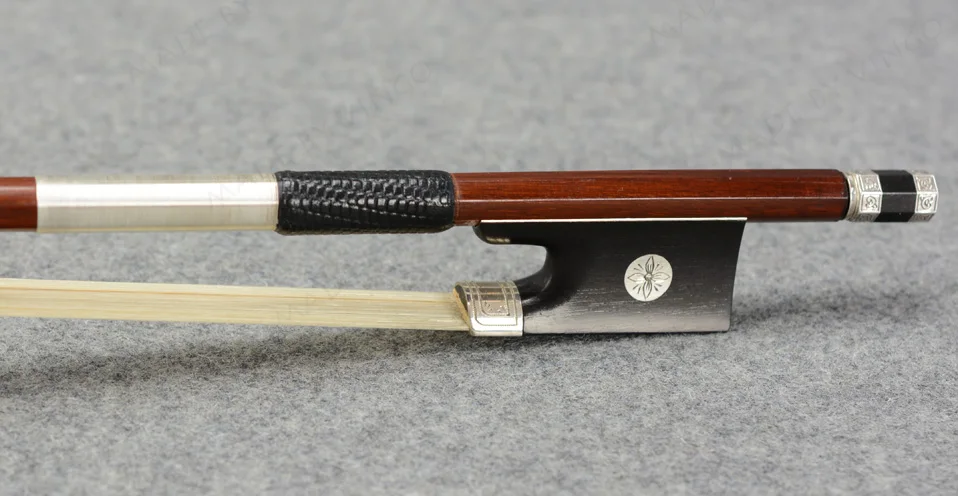 4/4 MASTER Fine Pernambuco Скрипка Лук сильная палка редкая Выгравированная лягушка