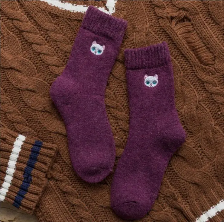 Теплые зимние милые забавные Женские носочки с вышитым котом; хлопковые теплые носки; Calcetines Mujer Sokken Skarpetki - Цвет: Фиолетовый