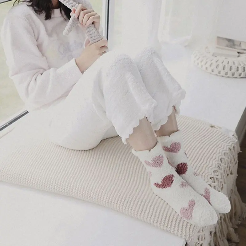 Sweet Lady Women Christmas Stockings Cute Girls Thick Warm Coral Fleece Socks