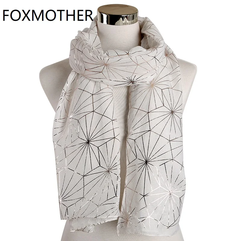 Женский шарф FOXMOTHER черно белый в клетку из фольги и золотистого цвета с