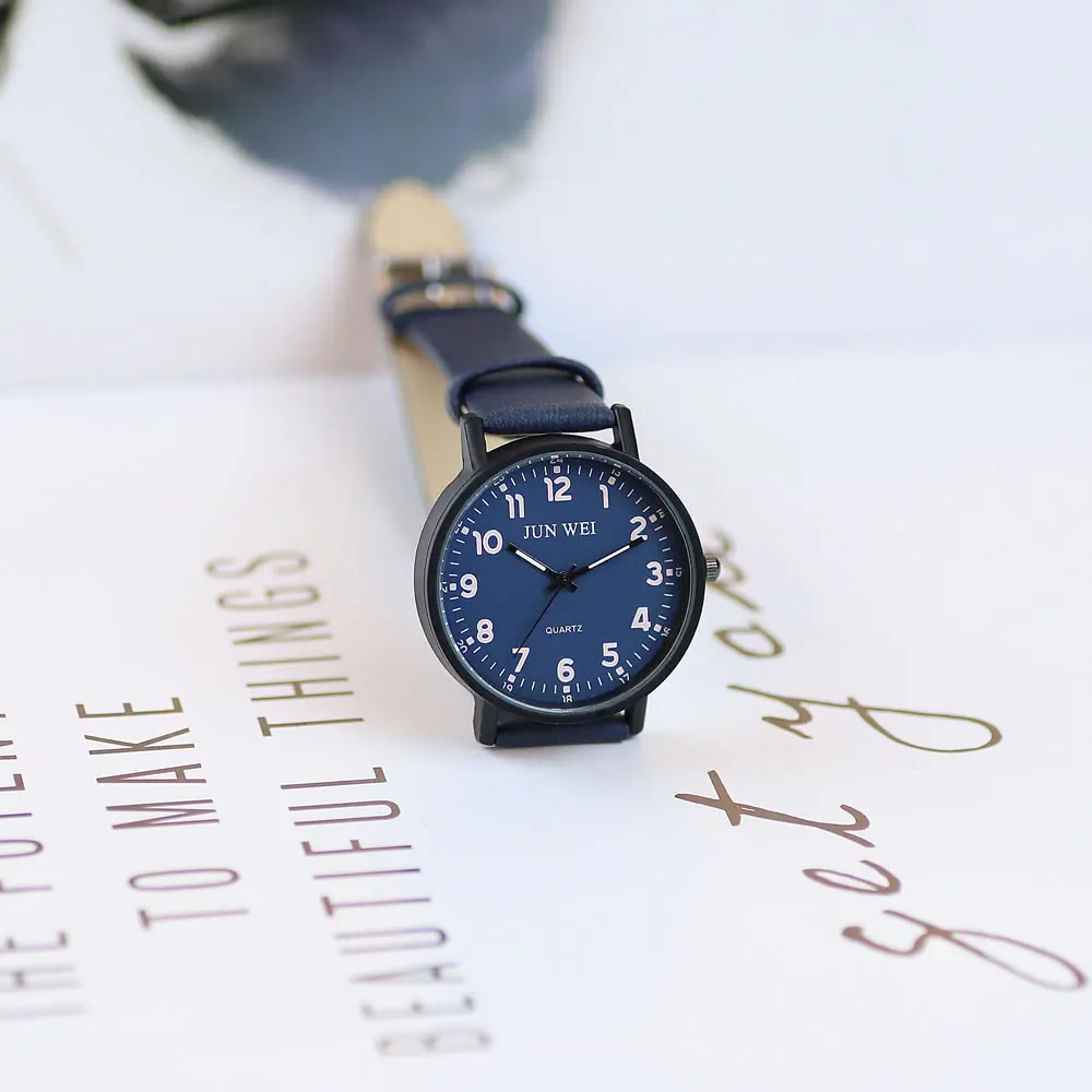 

Lady's Vintage Leather Quartz watch Leisure Fashion Women's WristWatch Female DressWatch Horloges Relogio Feminino Klok With Box
