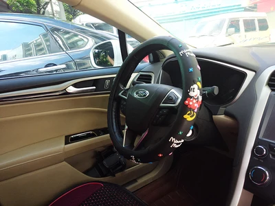 Чехол на руль с изображением принцессы Микки Мауса для автомобильного интерьера, очень милые чехлы на руль для девочек - Название цвета: Черный