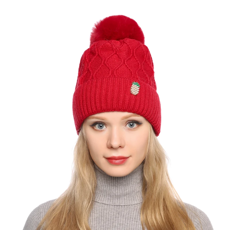 

New Women's Knitted Hats in Autumn and Winter Outdoor woolen ball cap warm and plush knitted female cap