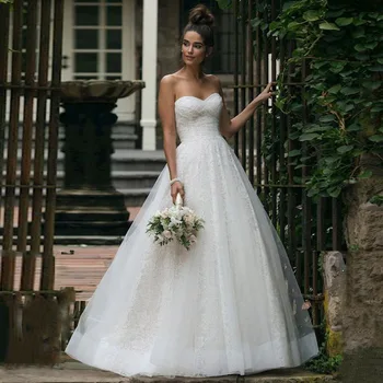 

Sweetheart Neckline Sleeveless A-line Lace Wedding Dress with Backless Sweep Train Tulle Bridal Dress vestido de novia