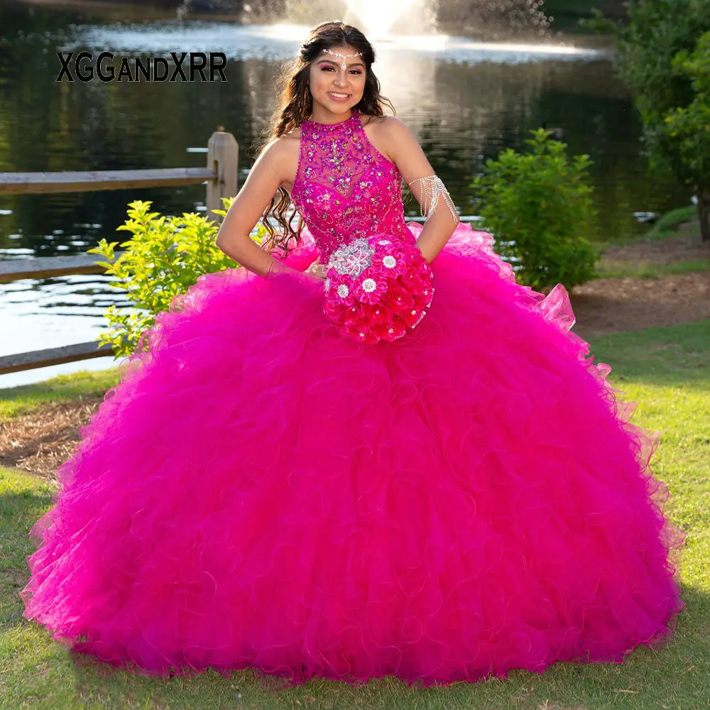 

Halter Ball Gown Quinceanera Dresses 2022 Halter Ruffle Beading Crystal Puffy Sweet Dress for 15 16 Birthday Party Prom Gowns