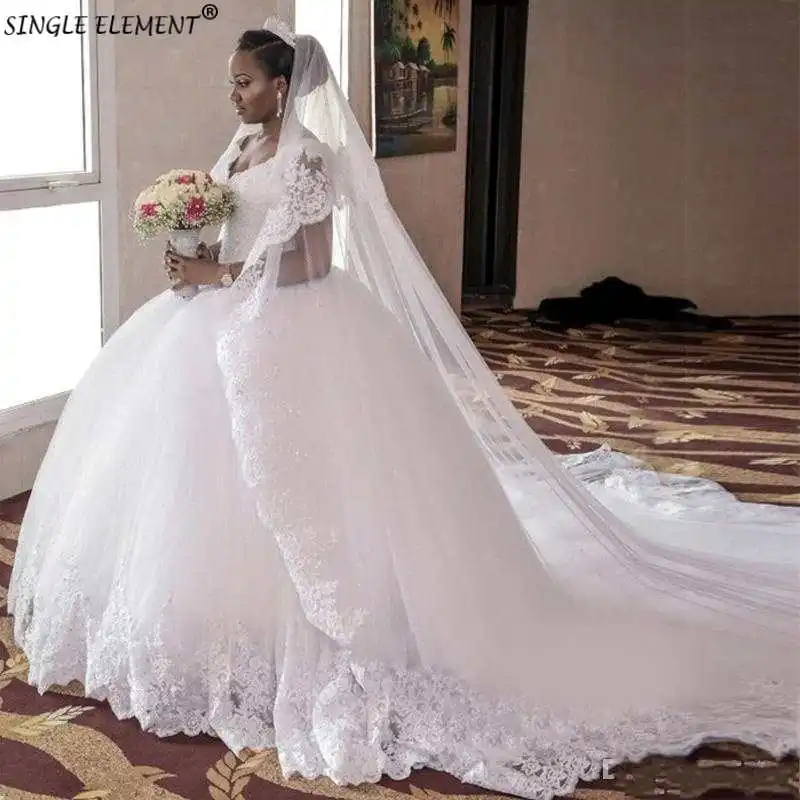 

Luxury Lace Applique Ball Wedding Gown Court Train Bride Dress Plus Size