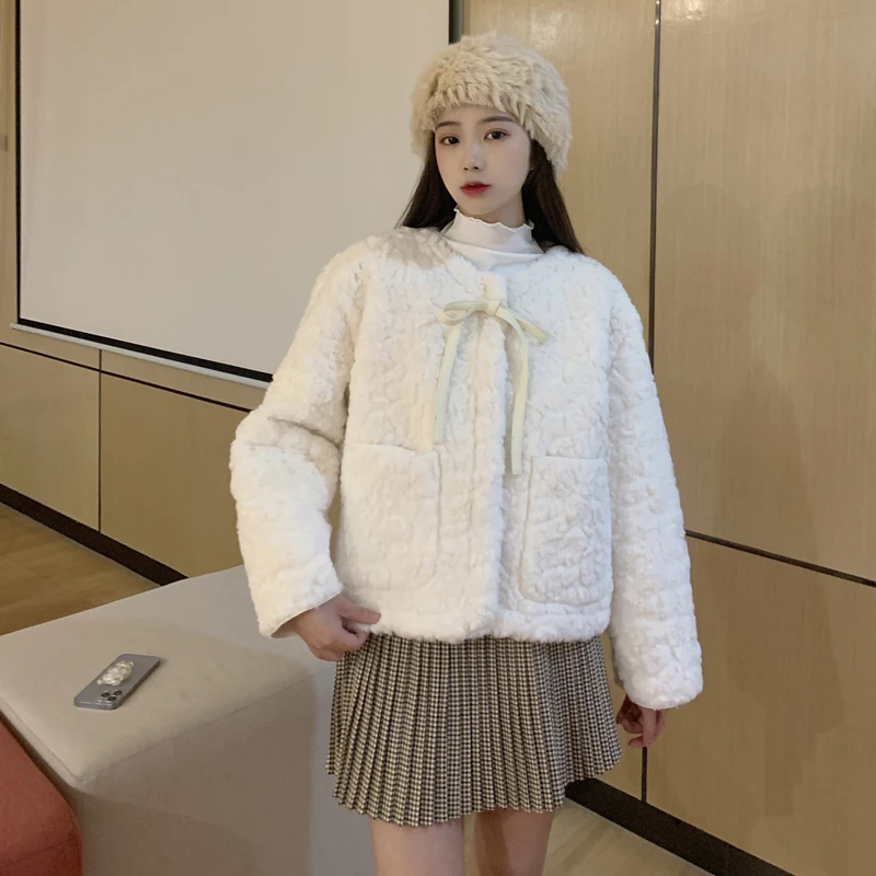 

in the fall and winter of institute of homemade wind imitation lambs wool coat design feeling small furry coat dress