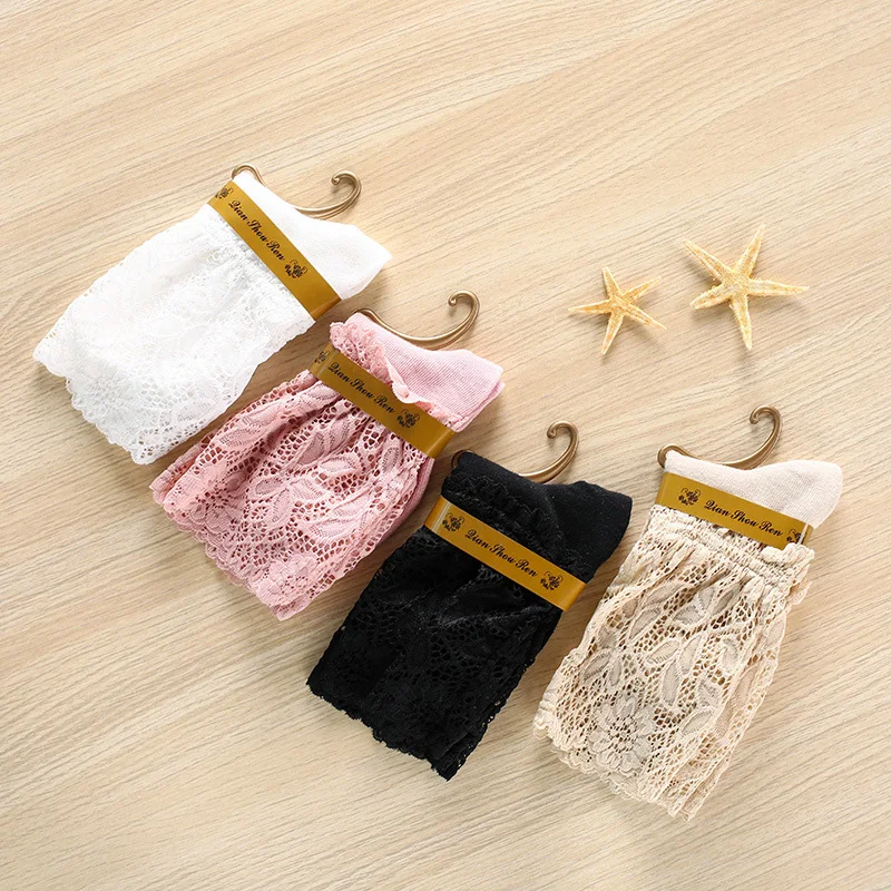 

Sexy Lace Socks Women Cotton Lace Ruffle Soft Pleats Elastic Breathable Beautiful Short Socks Black White Female Socks