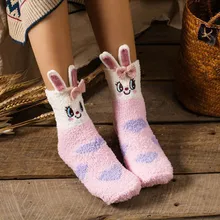 Рождественские Зимние утолщенные бархатные носки кораллового цвета с героями мультфильмов; женские зимние теплые носки для сна; рождественские домашние короткие носки для девочек