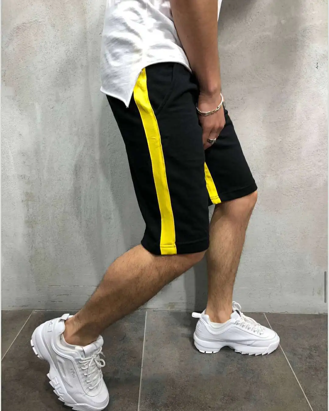 

2019 New Style Shorts Popular Brand pin tiao Athletic Pants 5 Shorts Sports Fitness Running Casual Pants