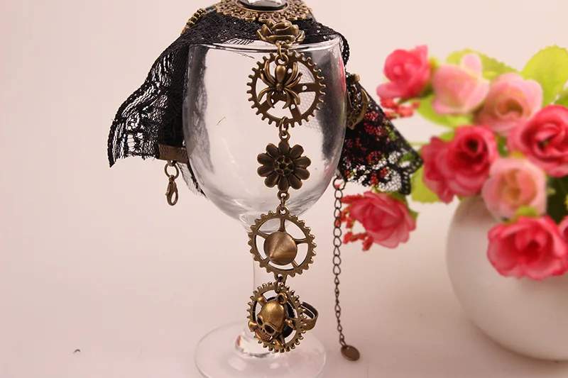 Cosplay medieval retro steam gothic court mechanical pirate bracelet women queen vampire bracelet halloween props Costume