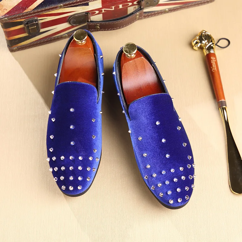 

2018 New Men Loafers Walking Ventilation Casual Male Men sapato masculino Velvet Slip Driving Moccasin Loafers Flat Shoes Rivet