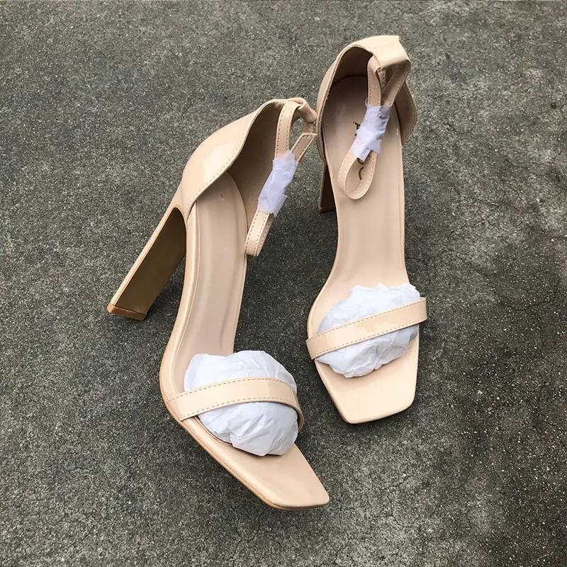 Thick Heel Apricot GENSHUO/Винтажные босоножки с квадратным носком; Летние черные босоножки на высоком каблуке; выразительные женские вечерние туфли с узкими ремешками; Женская обувь в римском стиле - Цвет: Thick Heel Apricot