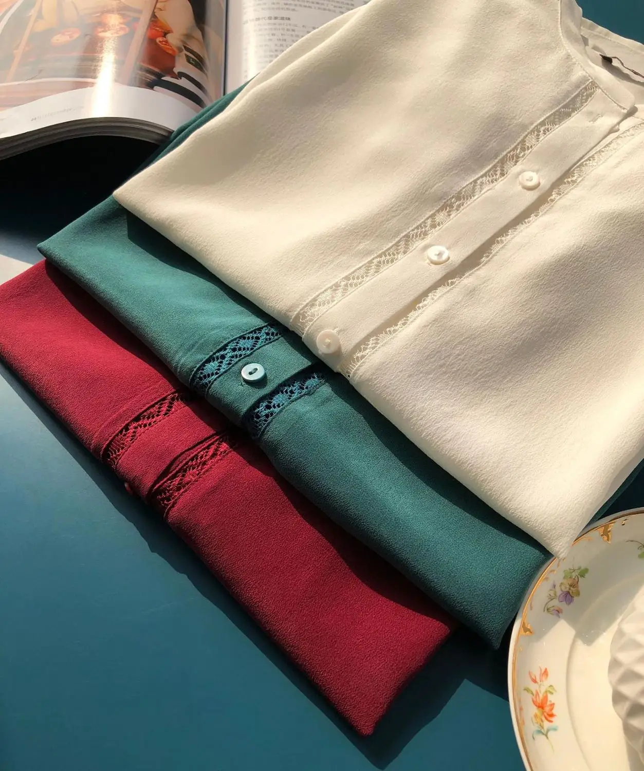 

100 % Silk Women's Lace Patchwork Blouse O Neck Long Sleeve Office Lady Shirt