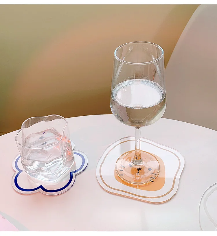 Description Picture 5 of itemKorean Cartoon Bear Lion Kawaii Acrylic Coaster Placemat Transparent  Cute Flower Animal Coffee Table Mat Kitchen Accessories