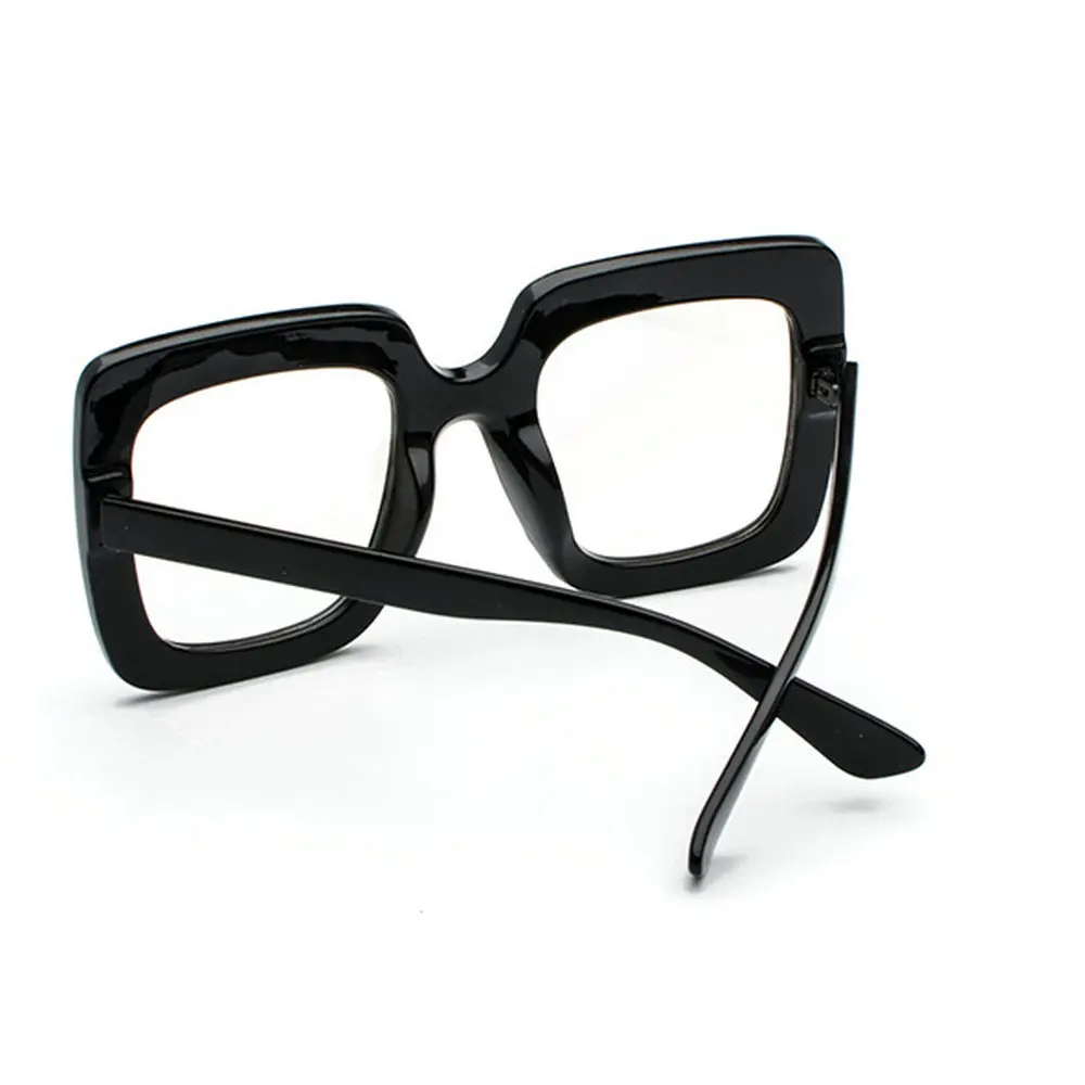 5268926919_1378302811_