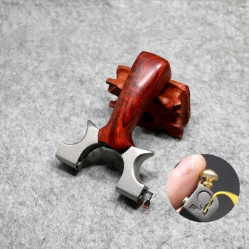 

High-precision slingshot wooden handle stainless steel ​​Quickly press flat rubber band slingshot outdoor sports shot new 2020
