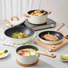 Non-stick Wok Three Sets of High Standard Appearance of A Full Set of Kitchenware Combination for Easy Cleaningjavascript