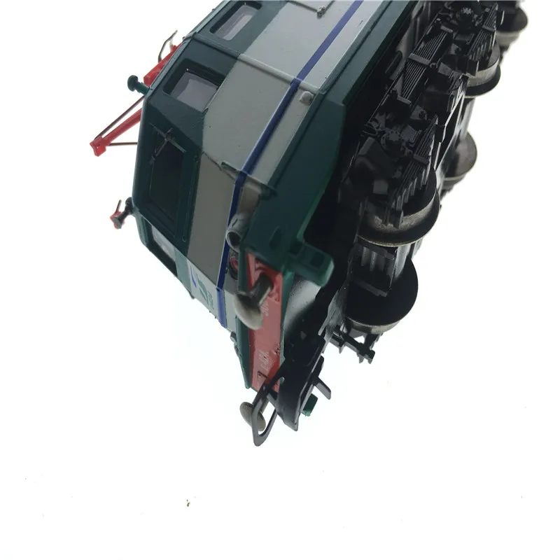 ho train 08