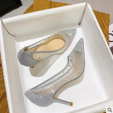 Женские туфли Стразы с острым носком летние и стразами новинка 2020 | Обувь