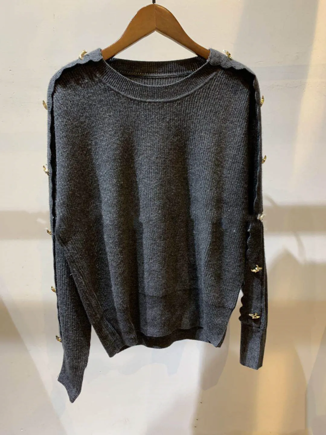 Женский серый свитер Повседневный плечевой металлический круглый вырез свободный шерстяной вязаный пуловер