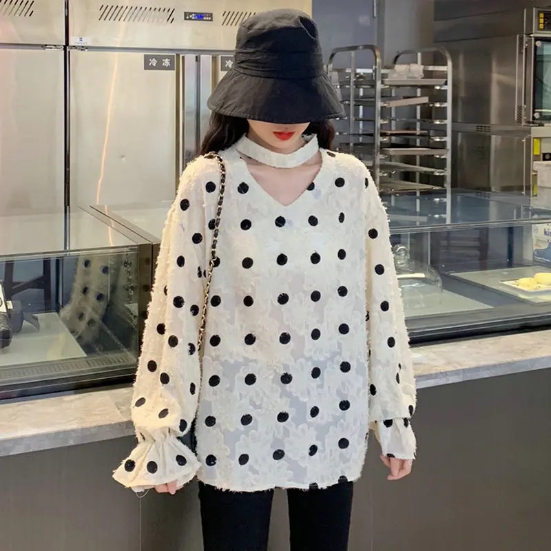 

2020 New Spring Women Lace Blouses White Black Polka Dot Pattern Ruffle Hem Oversize Top Woman's Plus Size V-neck Chiffon Shirt