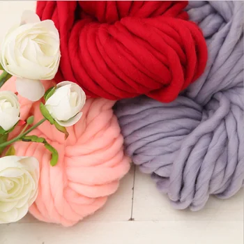 

1pcs/250g Super Thickness Viscose Chunky Yarn Roving Yarn for Hand knitting Scarf Sweaters Blanket Soft solid color Wool Yarn