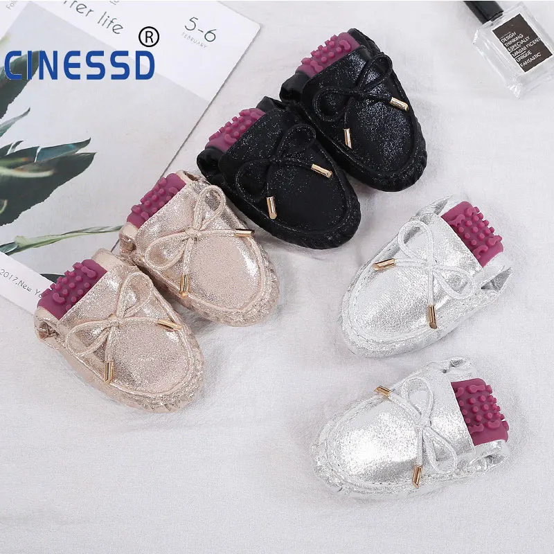 

Silver Leather Shoes Woman Soft Boat shoes for Women Flats shoes Shiny bow Big size 34-43 Ladies Loafers Non-Slip Sturdy Sole
