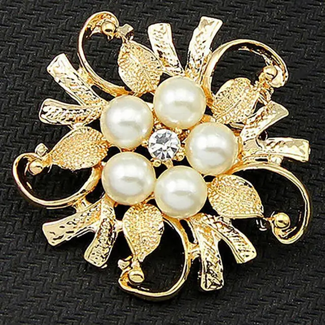 Fashion Imitation Pearl Rhinestone Crystal Flower Brooches 1