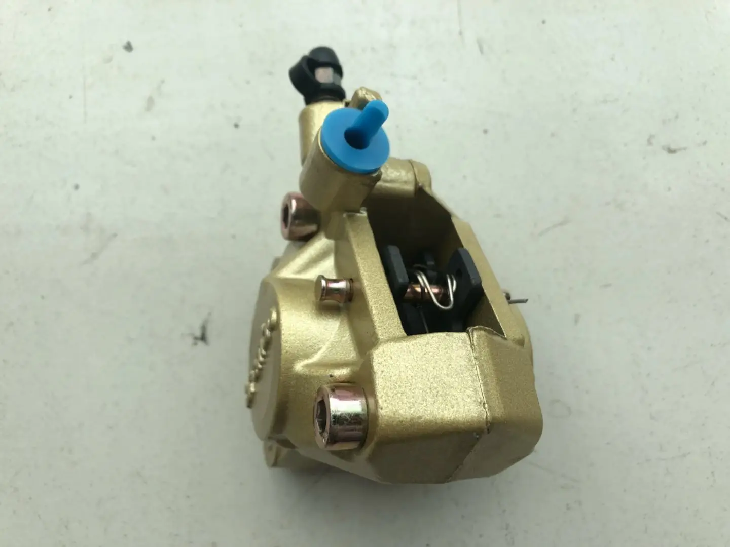 3KJ JOG50cc передний тормозной суппорт в сборе. Комплект запасных частей для