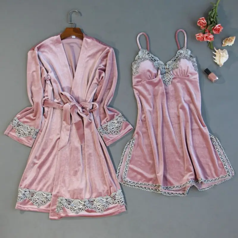 11679215994_1303615870