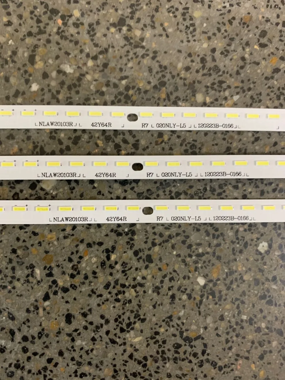 64LED 475mm LED Backlight Stirp for TH-L42E30W & LG 42F1 - Enhance Your Display Quality Description Image.This Product Can Be Found With The Tag Names Computer Office, Industrial Computer Accessories, Led backlight stirp, Servers Industrial Computer