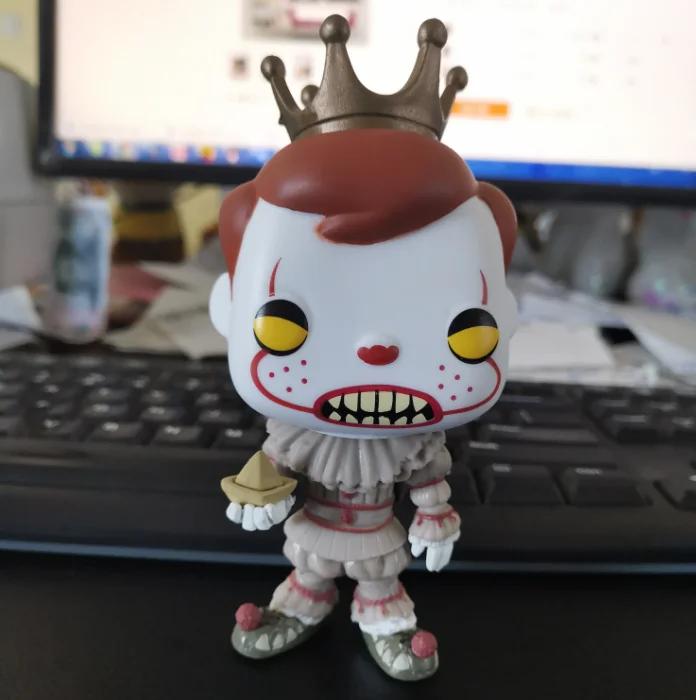 

Funko Pop SE Freddy Funko Stephen King's It Clown with Crown Vinyl Dolls Figure Toys