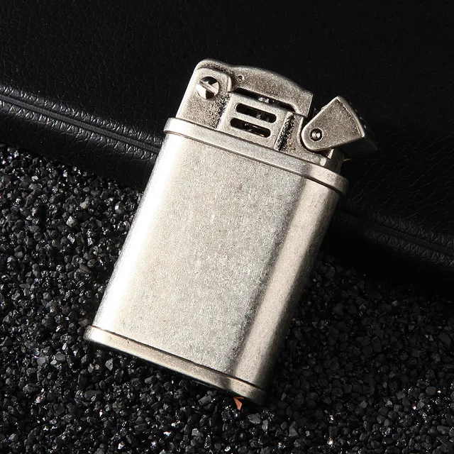 Retro Copper Flint Lighter Brass Metal Men Gadgets Kerosene Oil Gasoline Lighter Gas Grinding Wheel
