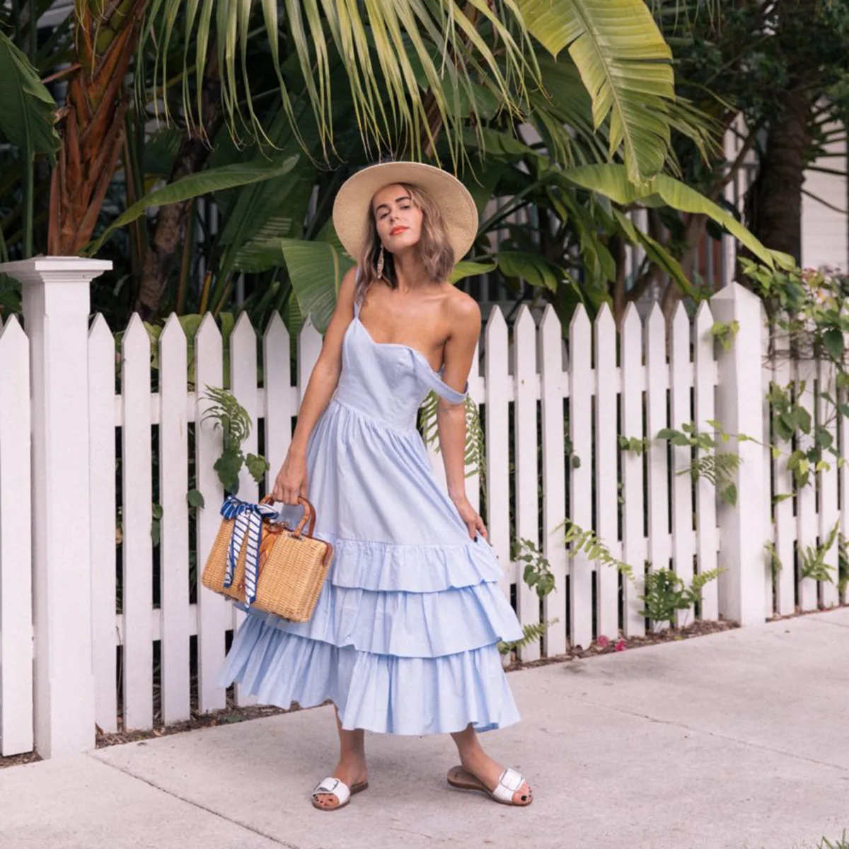 

2019 Summer Europe And America Fashion Simple Fresh Solid Color Cascading Flounced Decoration Mid-length Dress