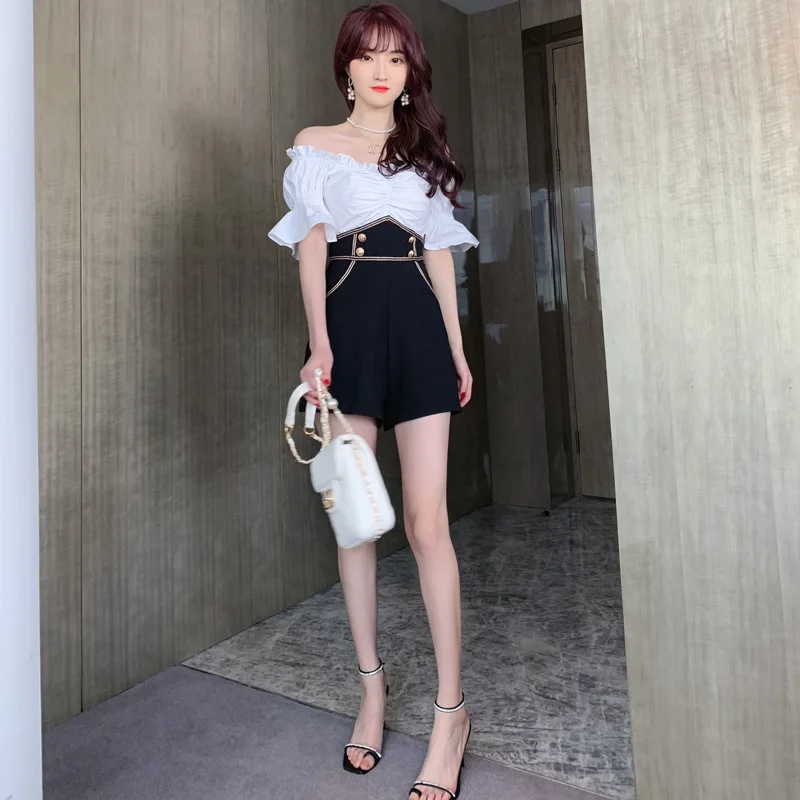 2020 summer new sexy Jumpsuit one shoulder black and white high waist show thin Jumpsuit hot pants Jumpsuit