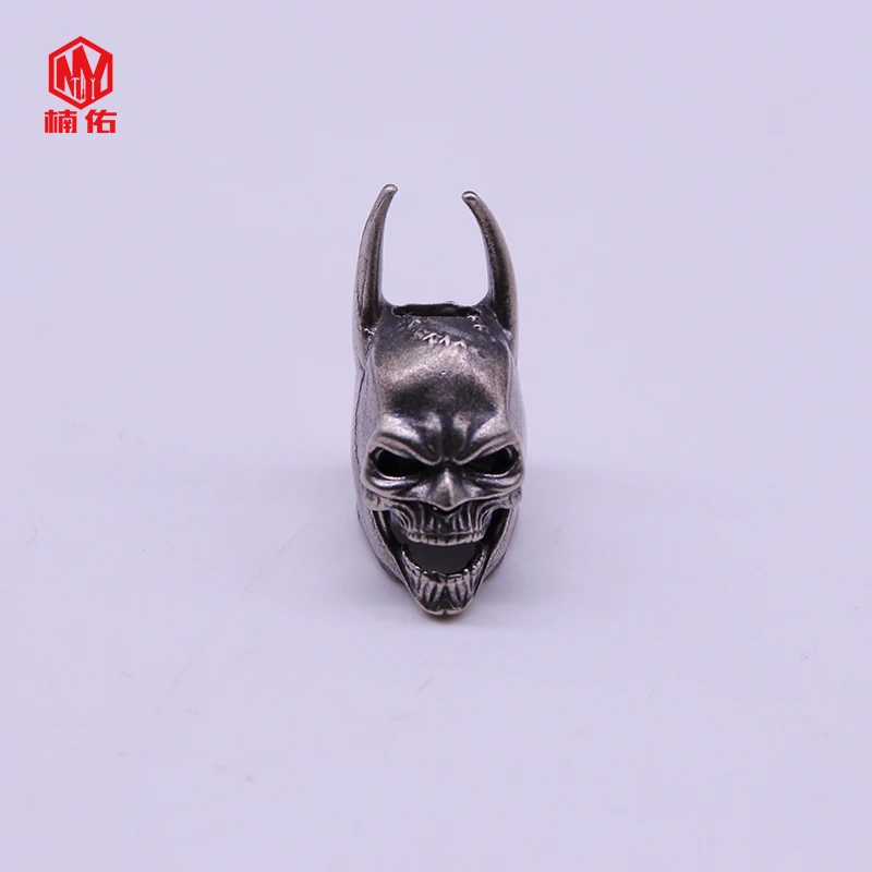 Description Picture 5 of item1PC Hero Modeling Retro Brass Knife Beads Paracord Beads EDC Outdoor Tools Lanyard Knife Pendants