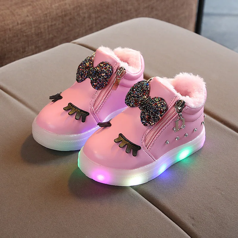 Г., зимние ботинки для маленьких девочек обувь принцессы с бантом и цветами модные короткие ботинки со светящимися вставками теплые хлопковые ботинки светодиодный свет