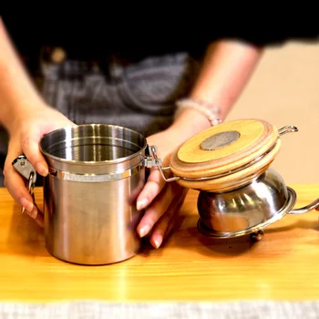 

1 Pc Pepper Spice Mill Multi-functional Household Manual Coffee Bean Grinder for Home Coffee Shop