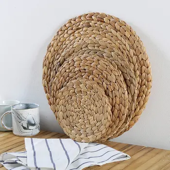 

4 Pcs Round Natural Rattan Coasters Bowl Pad Handmade Insulation Placemats Table Padding Cup Mats Kitchen Decoration Accessories
