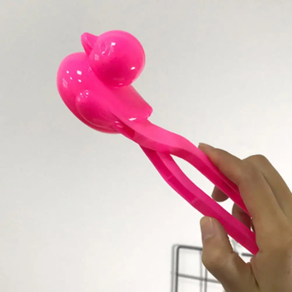 Creative Outdoor Fun& Sports Cartoon Lovely Duck Shaped Snowball Maker Clip Children Outdoor Winter Snow Sand Mold Tool