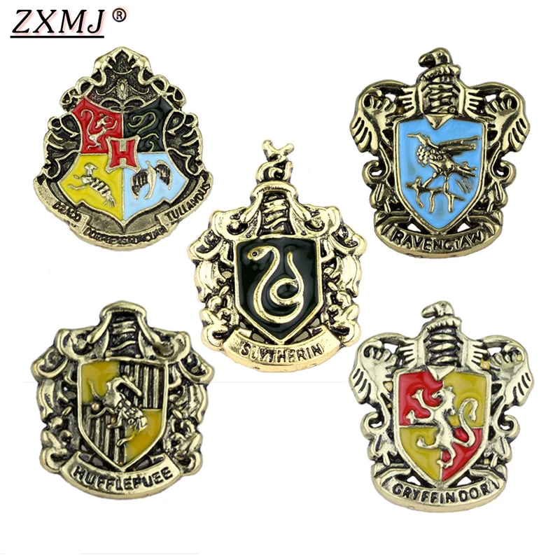 

ZXMJ Harried Magic Academy Badge Pins Brooch Potters Ravenclaw Gryffindor Slytherin Hufflepuff High grade Retro Metal Brooches