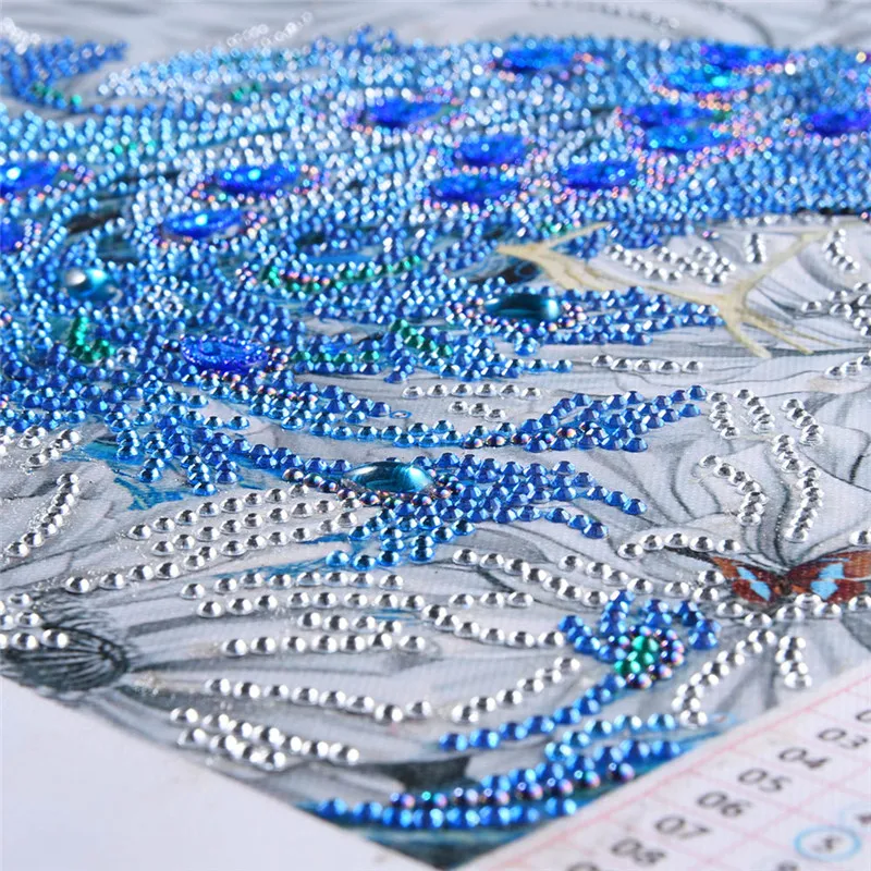 DIY Animal partial Rhinestone Peacock (4)