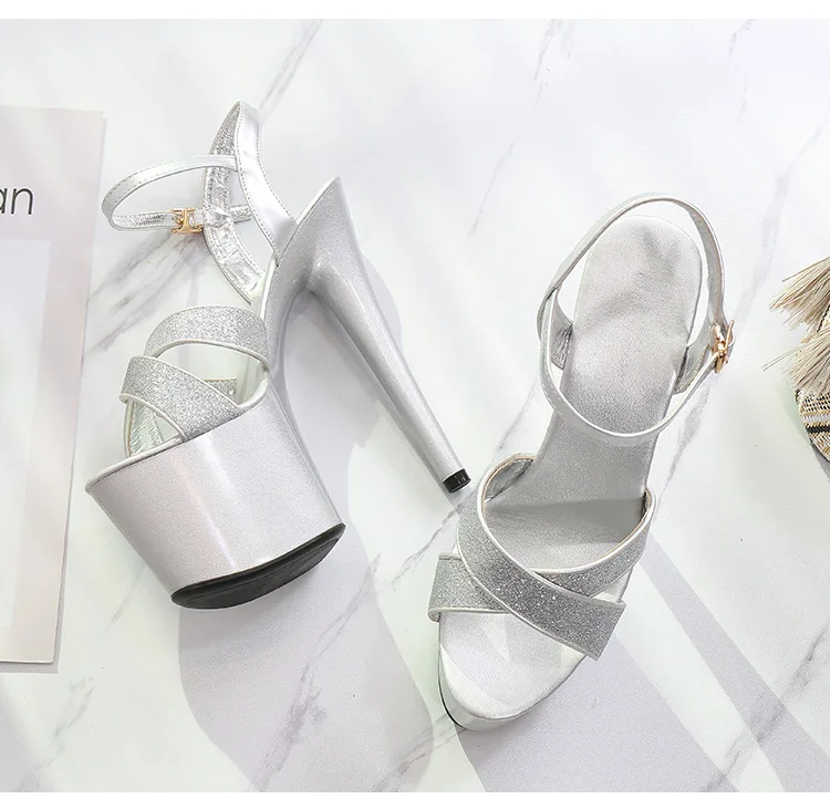 13069787043_2138732029