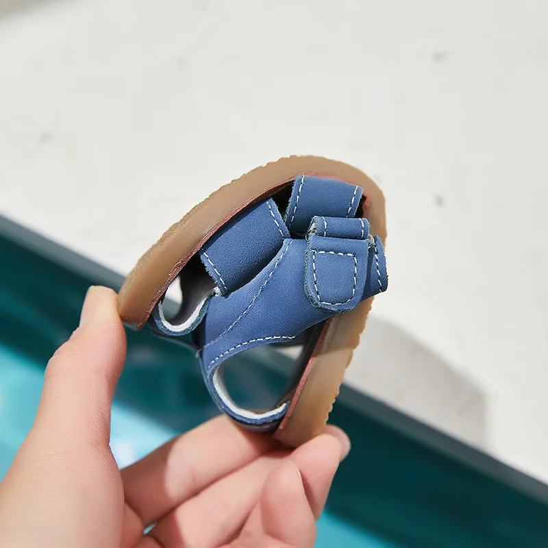 Children frosted genuine leather beach sandals boys barefoot non-slip sandals with cowhide lining baby soft Navy blue